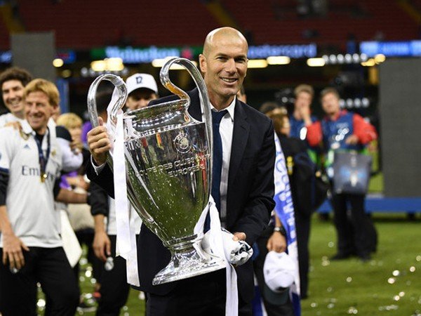 Berita Liga Spanyol: Prioritas Pertama Real Madrid Adalah Kontrak Baru Zinedine Zidane