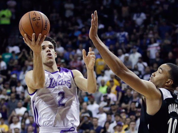 Berita Basket: Di NBA Las Vegas Summer League, Lonzo Ball Tunjukkan Potensinya