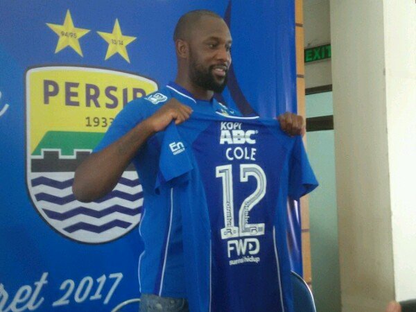 Berita Liga 1 Indonesia: Dikabarkan Segera Dicoret, Carlton Cole Malah Diboyong Persib ke Serui