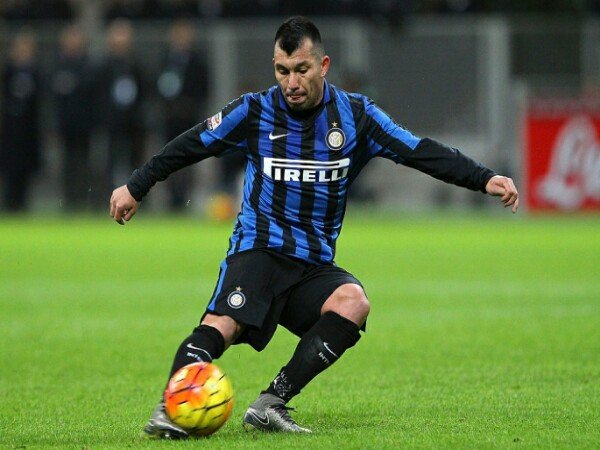 Berita Transfer: Resmi Pindah ke Besiktas, Medel Akui Sulit 'Move On' dari Inter