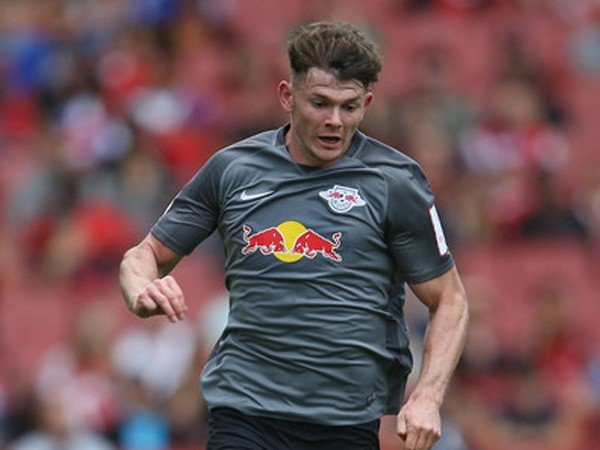 Berita Transfer: Tinggalkan RB Leipzig, Oliver Burke Jalani Tes Medis Bersama West Brom