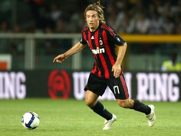 Berita Transfer: AC Milan Resmi Pinjamkan Simic ke Crotone
