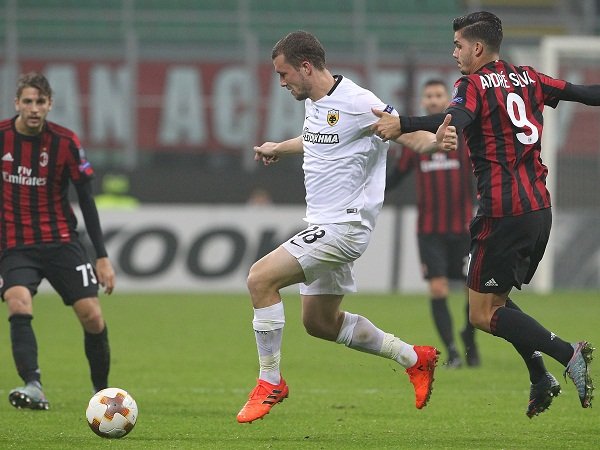 Match Highlight: AC Milan 0-0 AEK Athens, Catatan Buruk Rossoneri Terus Berlanjut