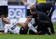 Imbangi Dortmund, Eintracht Frankfurt Kehilangan Timothy Chandler