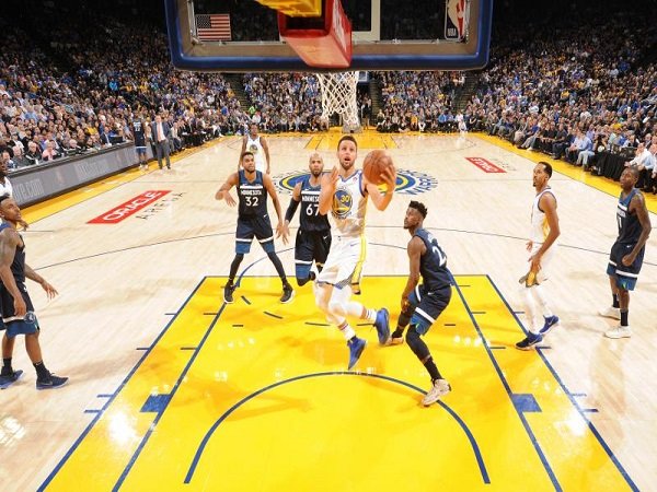 Tanpa Kevin Durant, Warriors Tetap Perkasa Atasi Timberwolves