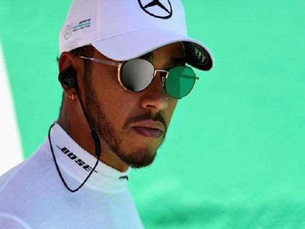 Berhasil Comeback di GP Brasil, Hamilton Masih Enggan Pensiun