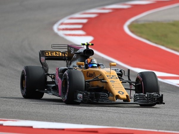 Carlos Sainz Jr. Mulai Merasa Nyaman Dengan Mobil F1 Renault