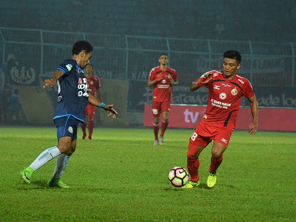 Duo Andalan Semen Padang Menyebrang ke Sriwijaya FC
