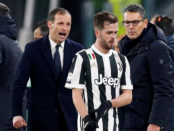 Pjanic Tegaskan Tak Bermasalah dengan Allegri, Namun Kecewa Juventus Buang Poin Kontra Inter