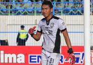 Panik Tanpa Kurnia Meiga, Arema FC Siapkan 4 Kiper Untuk Musim Depan