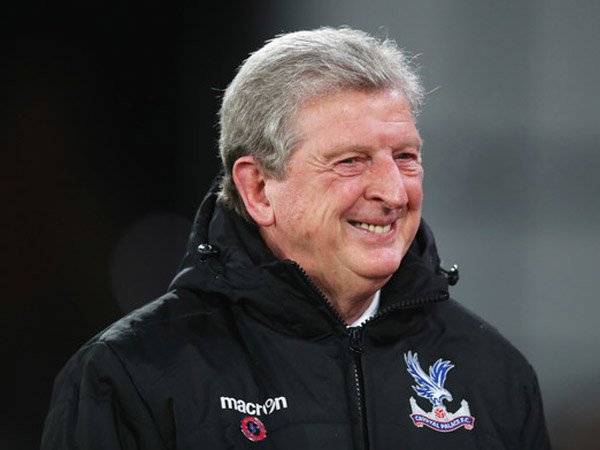 Roy Hodgson Akui Crystal Palace Berpeluang Datangkan Bek Baru