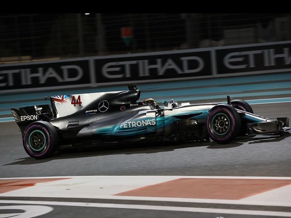 Mesin Mercedes Untuk F1 2018 Hampir Seluruhnya Baru