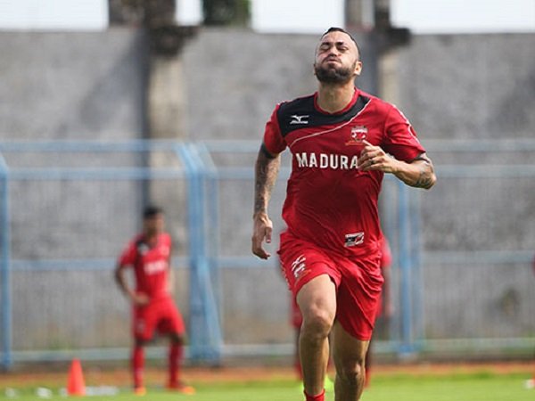 Marcel Sacramento Resmi Dikontrak Madura United
