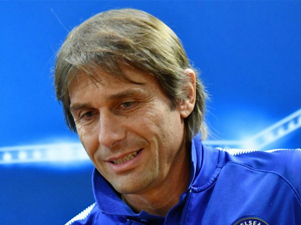 Jadwal Chelsea Padat, Conte Mengaku Bekerja Lembur