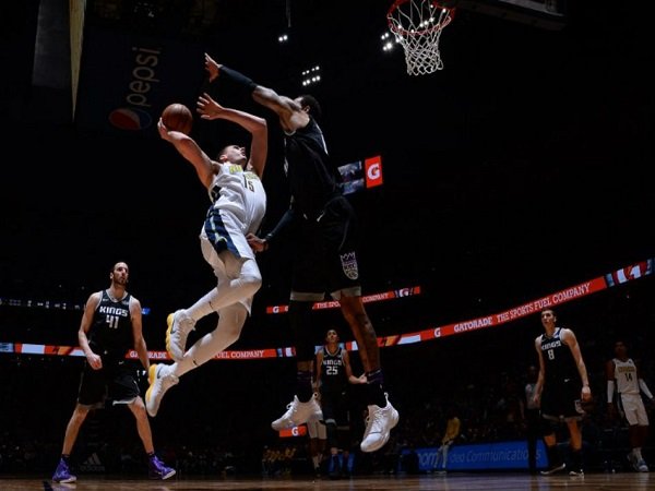 Denver Nuggets Menang Telak Atas Sacramento Kings