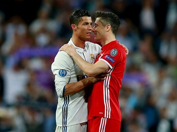 Cristiano Ronaldo Tidak Bodoh Karena Inginkan Lewandowski di Real Madrid