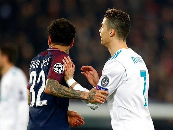 Dani Alves Tegaskan Tak Punya Masalah Pribadi dengan Cristiano Ronaldo