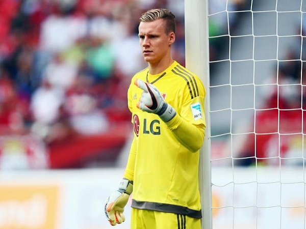 Tawaran untuk Alisson Ditolak, Kiper Leverkusen Klaim Diminati Napoli