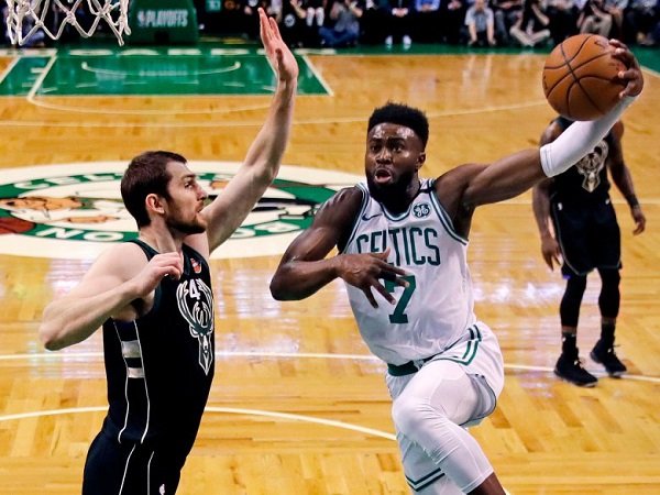 Celtics Atasi Perlawanan Bucks di Game Kedua
