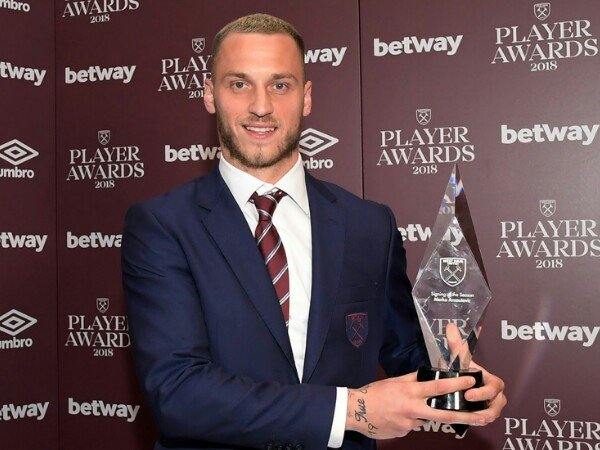 Arnautovic Raih Dua Penghargaan di West Ham United