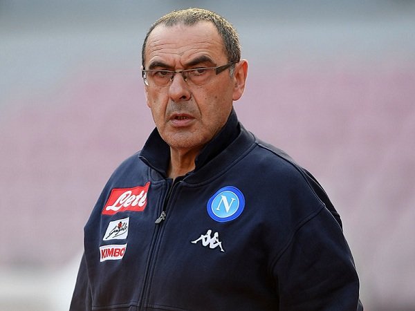 Dipecat Tanpa Sepengetahuan, Maurizio Sarri Geram dengan Napoli