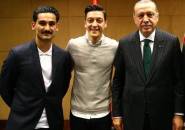 Legenda Jerman Ikut Komentari 'Kasus' Foto Gundogan dan Ozil
