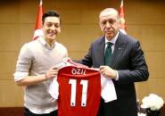 Mundur dari Timnas Jerman, Ozil Dapat Ucapan Selamat dari Presiden Turki