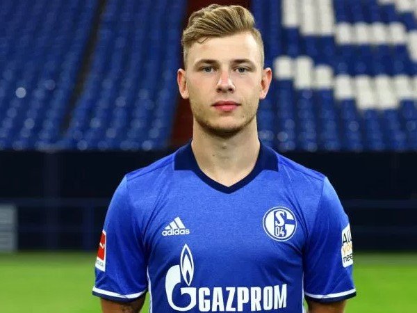 Crystal Palace Siap Boyong Max Meyer