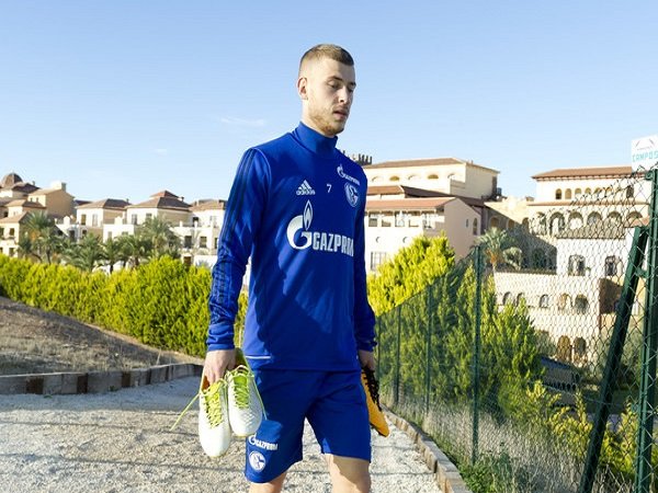 Palace Sedang Dalam Pembicaraan untuk Rekrut Max Meyer