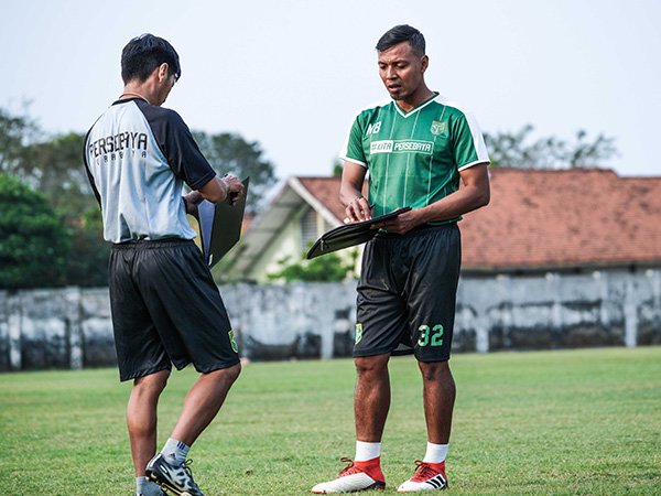 Di Persebaya Surabaya, Bejo Sugiantoro Bukan Hanya Seorang Pelatih