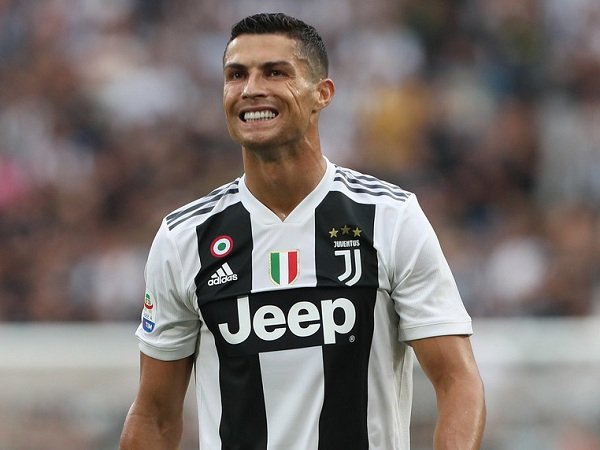 Perekrutan Ronaldo ke Juventus Disayangkan oleh Moggi