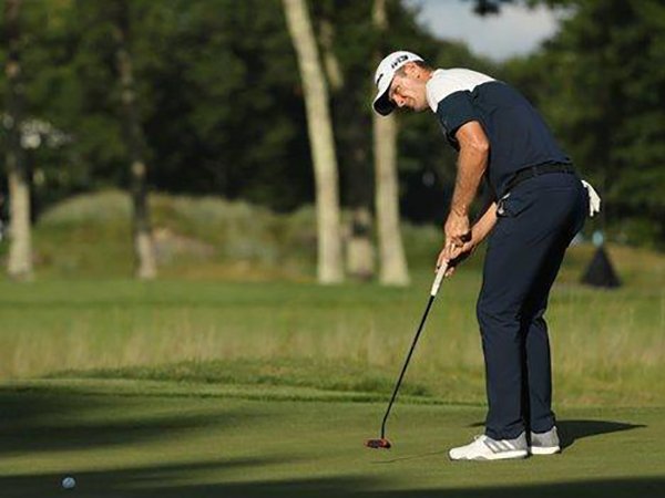 Tanpa Bogey, Justin Rose Pimpin Dell Technology Championship