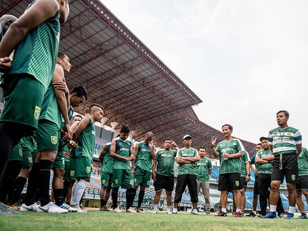 Persebaya Surabaya vs Mitra Kukar, Djanur Incar Kemenangan Pertama