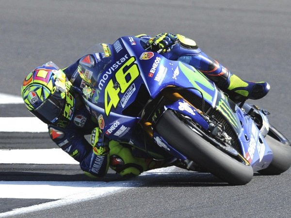 Rossi Menyesal Perpanjang Kontrak Dengan Yamaha?