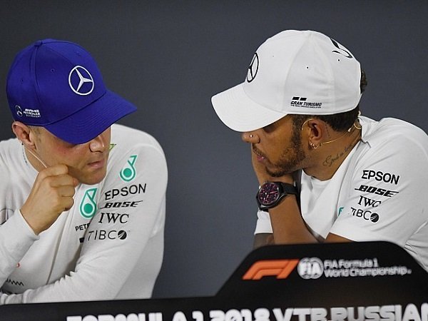 Hamilton Tak Pernah Meminta Team Order Saat GP Rusia