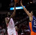 Beda Kelas, Houston Rockets Kalahkan Shanghai Sharks