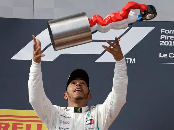 Hamilton Sebut Dirinya Tak Pernah Berpikir untuk Lampaui Rekor Schumacher