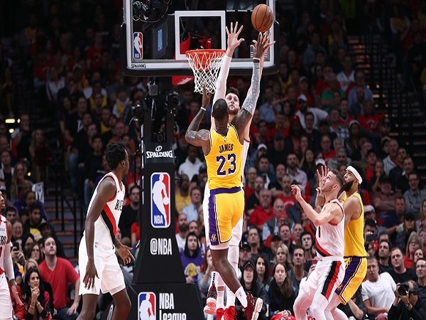 Akurasi Tembakan Buruk, Lakers Tumbang di Tangan Blazers