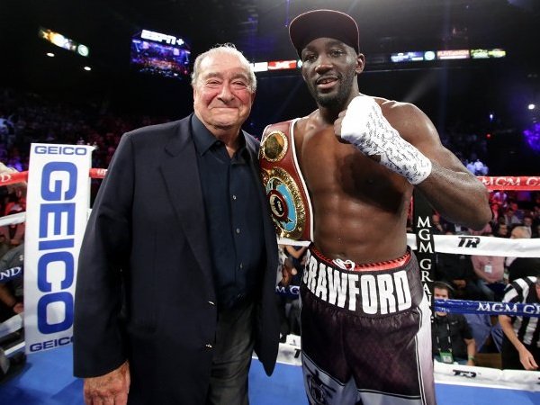 Arum: Kesepakatan Laga Crawford vs Spence Bisa Terwujud dalam 3 Jam