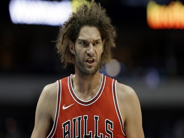 Robin Lopez Frustasi Jarang Dimainkan Oleh Chicago Bulls