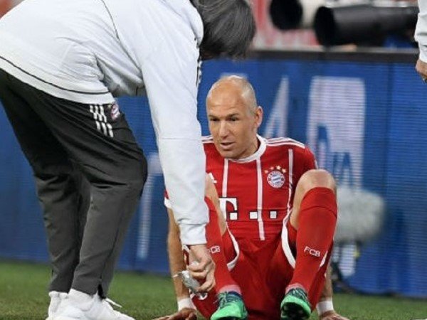 Absen Lawan AEK, Arjen Robben Diharapkan Fit Saat Der Klassiker