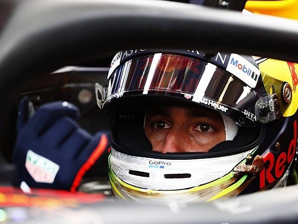 Ganti Komponen Mesin Baru, Daniel Ricciardo Diganjar Penalti Grid