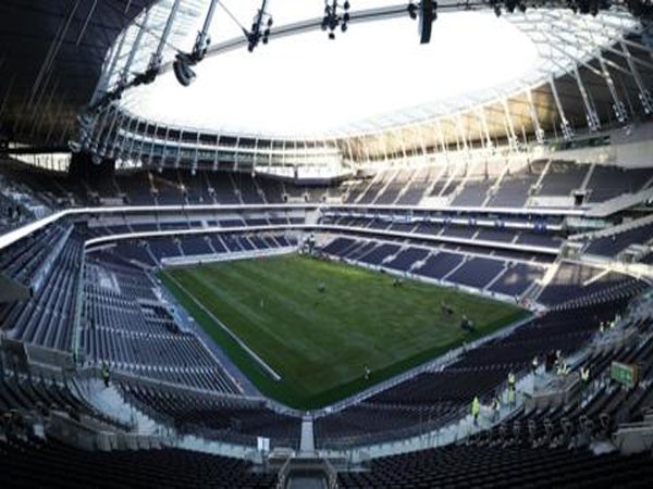 Pochettino Bocorkan Permintaan Aneh Daniel Levy Terhadap Stadion Baru Tottenham