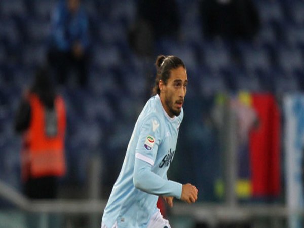 Defender Uruguay Segera Hengkang dari Lazio?