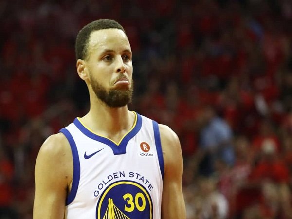 Stephen Curry Targetkan Kembali Bermain Saat Warriors Jumpa Pistons