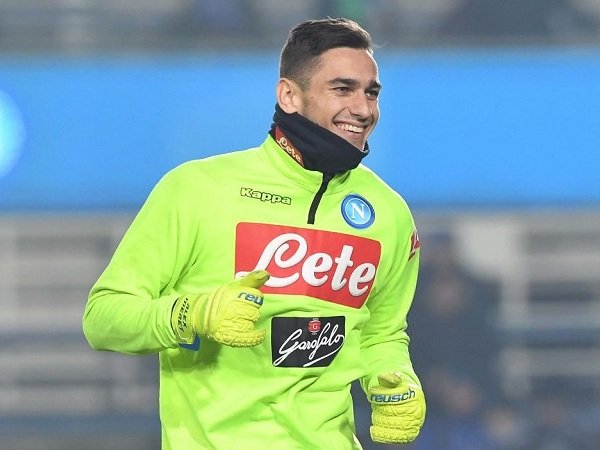 Alex Meret Berpotensi Lakoni Debut untuk Napoli Saat Hadapi Frosinone