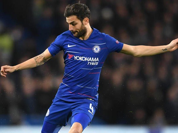 Direktur Olahraga AC Milan Akui Tengah Mengevaluasi Situasi Fabregas