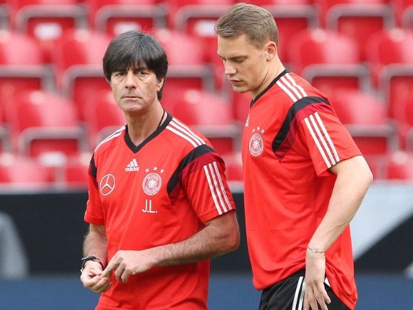 Aneh, Joachim Low Tetap Ingin Jadikan Neuer Kiper Utama di Piala Eropa 2020