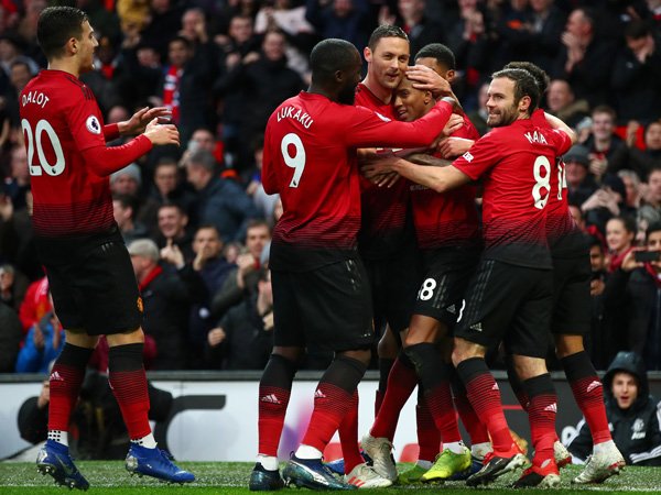 MU Cuma Melawak Jika Parkir Bus di Markas Liverpool