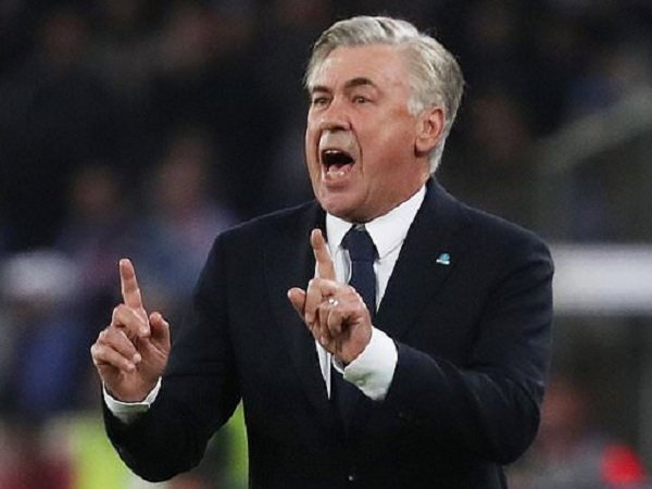 Ancelotti Akui Tak Terkejut Napoli Tersingkir dari Liga Champions